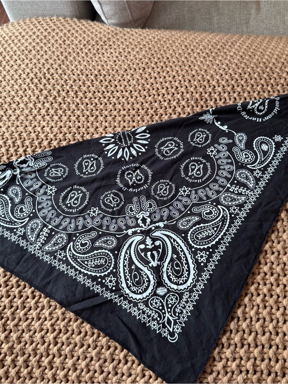 Harley-Davidson Rhinestone Paisley Bandana Scarf - Black & White Biker Y2K